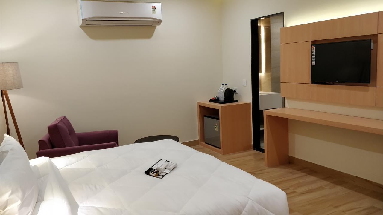10 Park Street Bed & Breakfast Gorakhpur Dış mekan fotoğraf